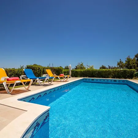 Villa In Algarve With Private Pool & Bbq