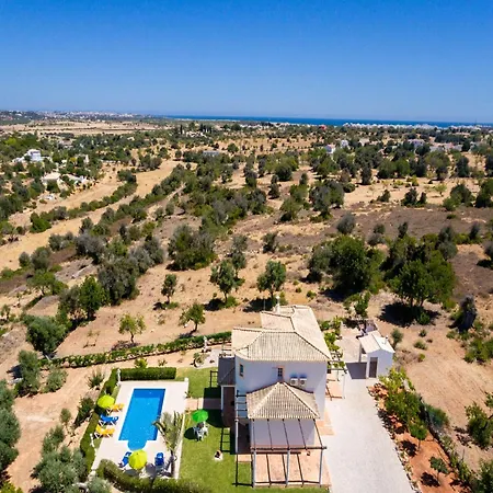 Villa In Algarve With Private Pool & Bbq Villa
