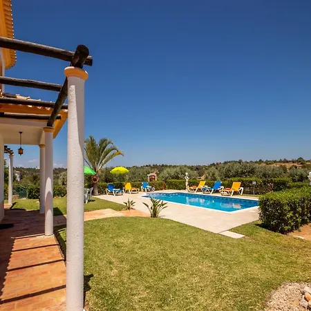 Villa In Algarve With Private Pool & Bbq Villa