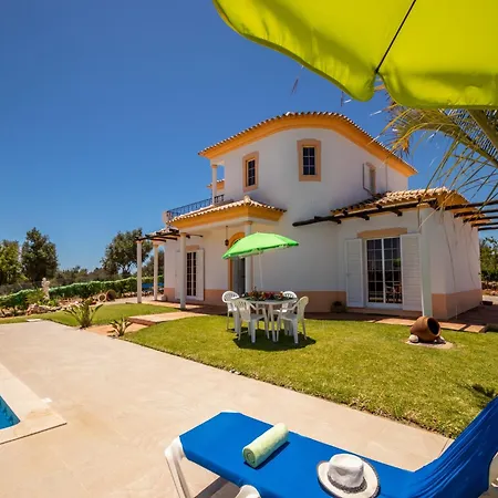 Villa In Algarve With Private Pool & Bbq Villa Armação de Pêra
