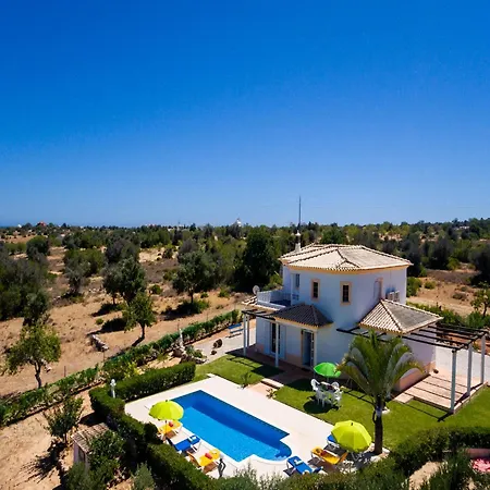 Villa In Algarve With Private Pool & Bbq Villa *