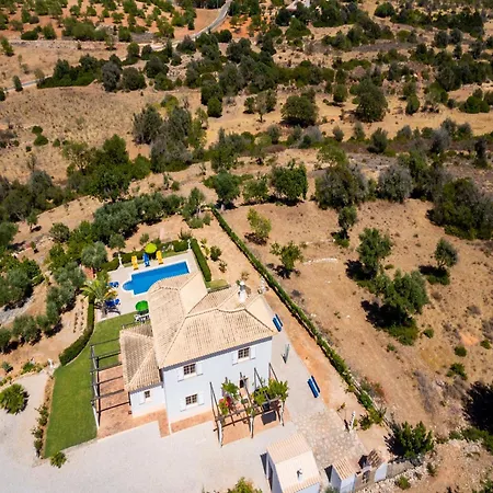 Villa In Algarve With Private Pool & Bbq Armação de Pêra